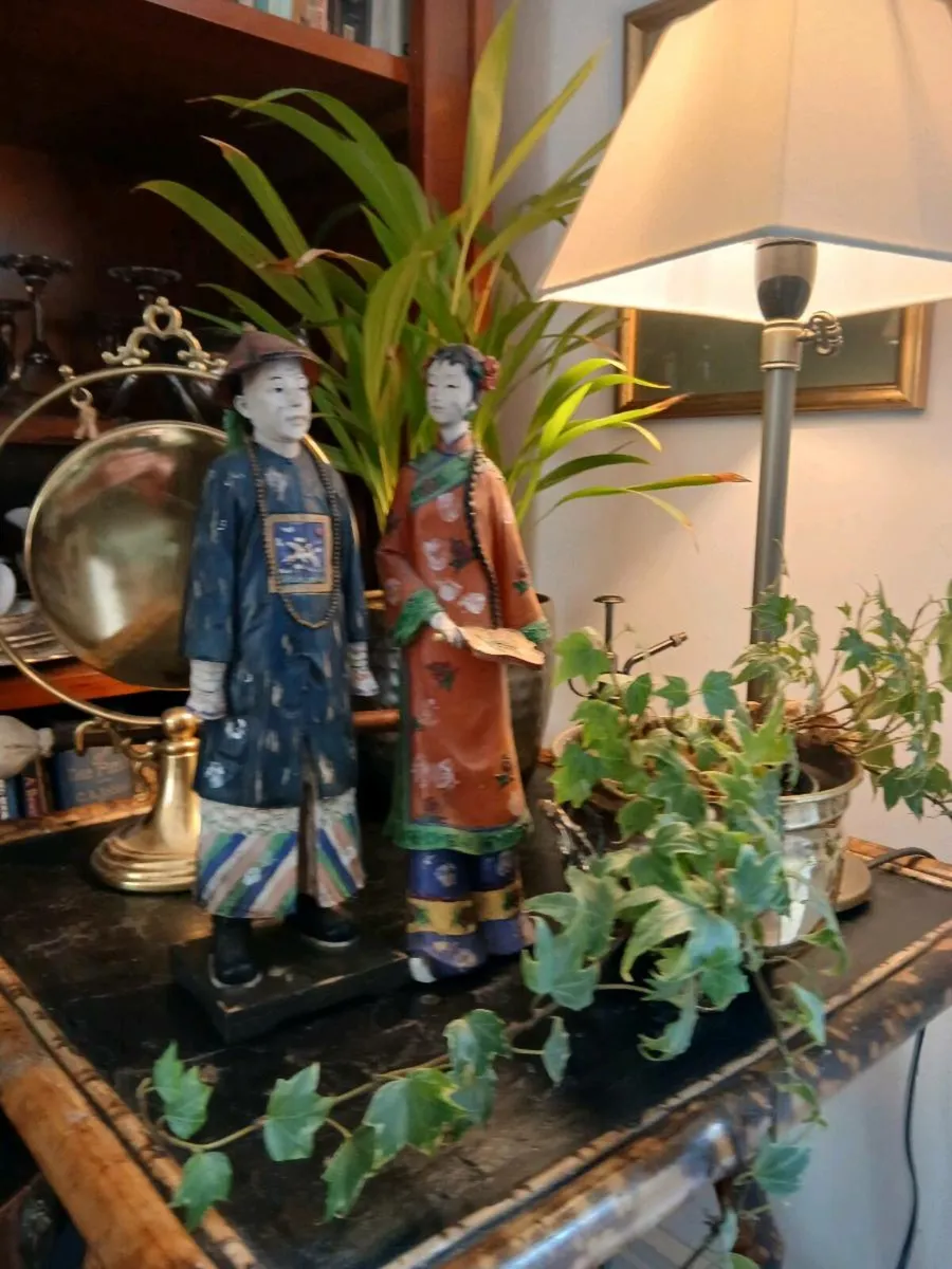 Pair Asian figures - Image 1