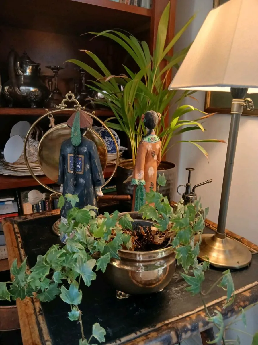 Pair Asian figures - Image 2
