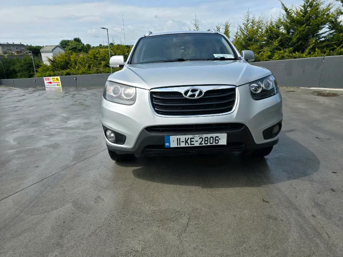 2011 Hyundai Santa Fe
 COMFORT - Image 2