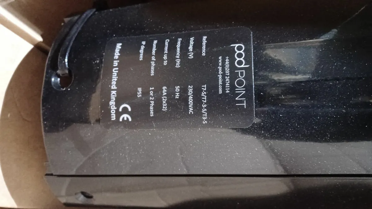 Car charger Commercial Charging - Twin Charger - Image 3