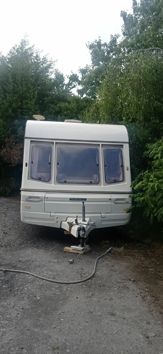 Caravan - Image 1