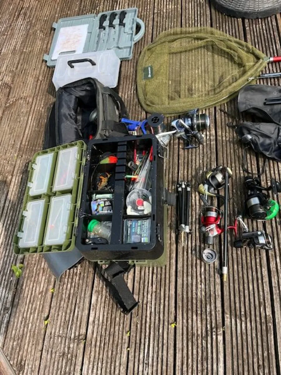 Fishing tackle and accessories - Image 2