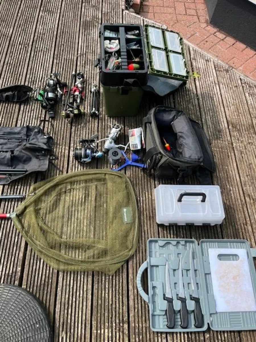Fishing tackle and accessories - Image 3