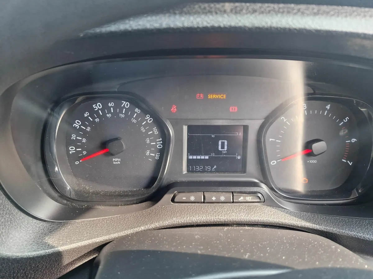 Peugeot Expert 2017 - Image 2