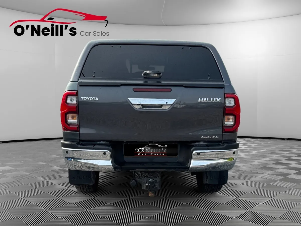 Toyota Hilux 2021 INVINCIBLE D-4D 4WD - Image 4