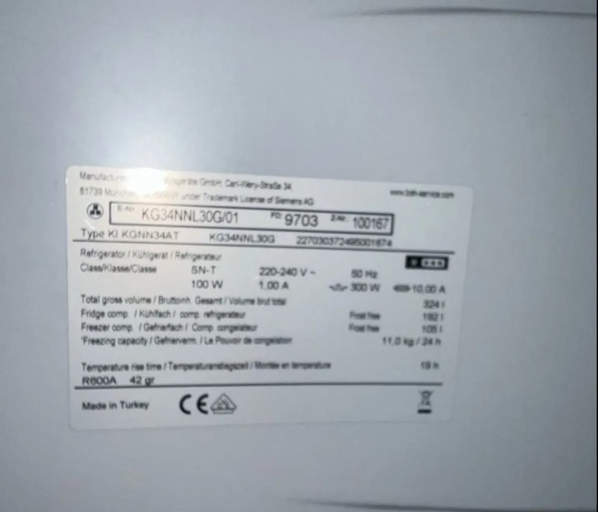 Siemens Stainless Steel Fridge Freezer - Image 4