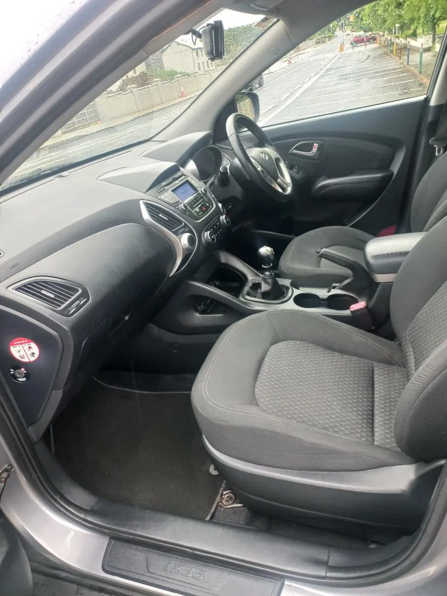 2012 IX35 SUV - Image 3