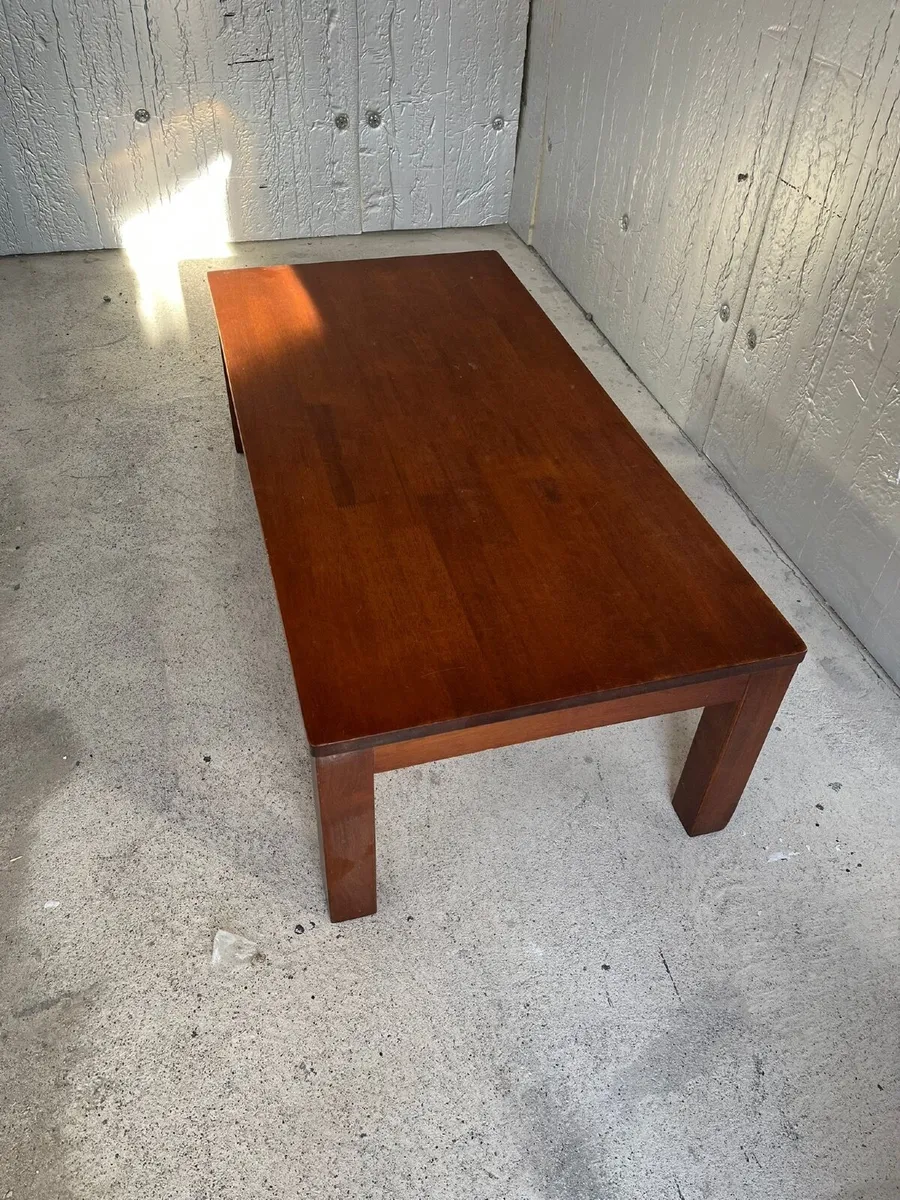 Coffee table - Image 1