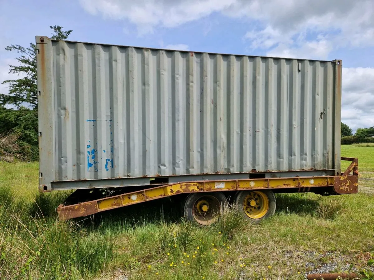 Metal container - Image 1