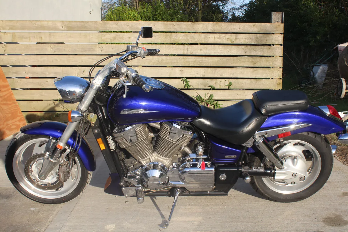 2003 Honda VTX 1800 - Image 2