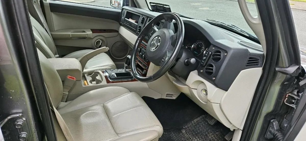 Jeep Commander - Image 3