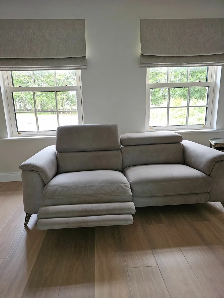 Couch - Image 3