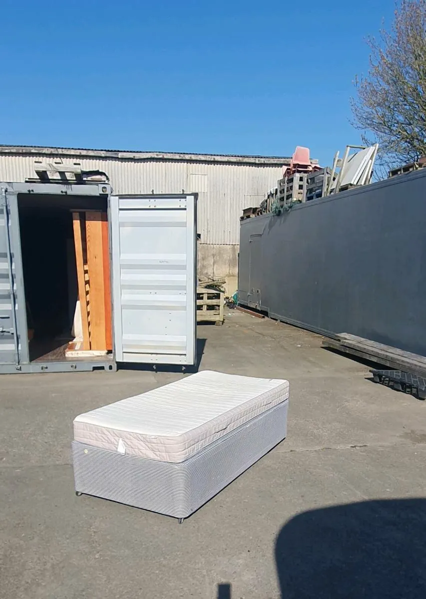Single Bed - Image 2