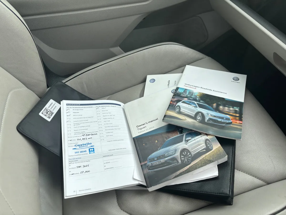 Volkswagen Tiguan 2017 Highline Auto!! - Image 4