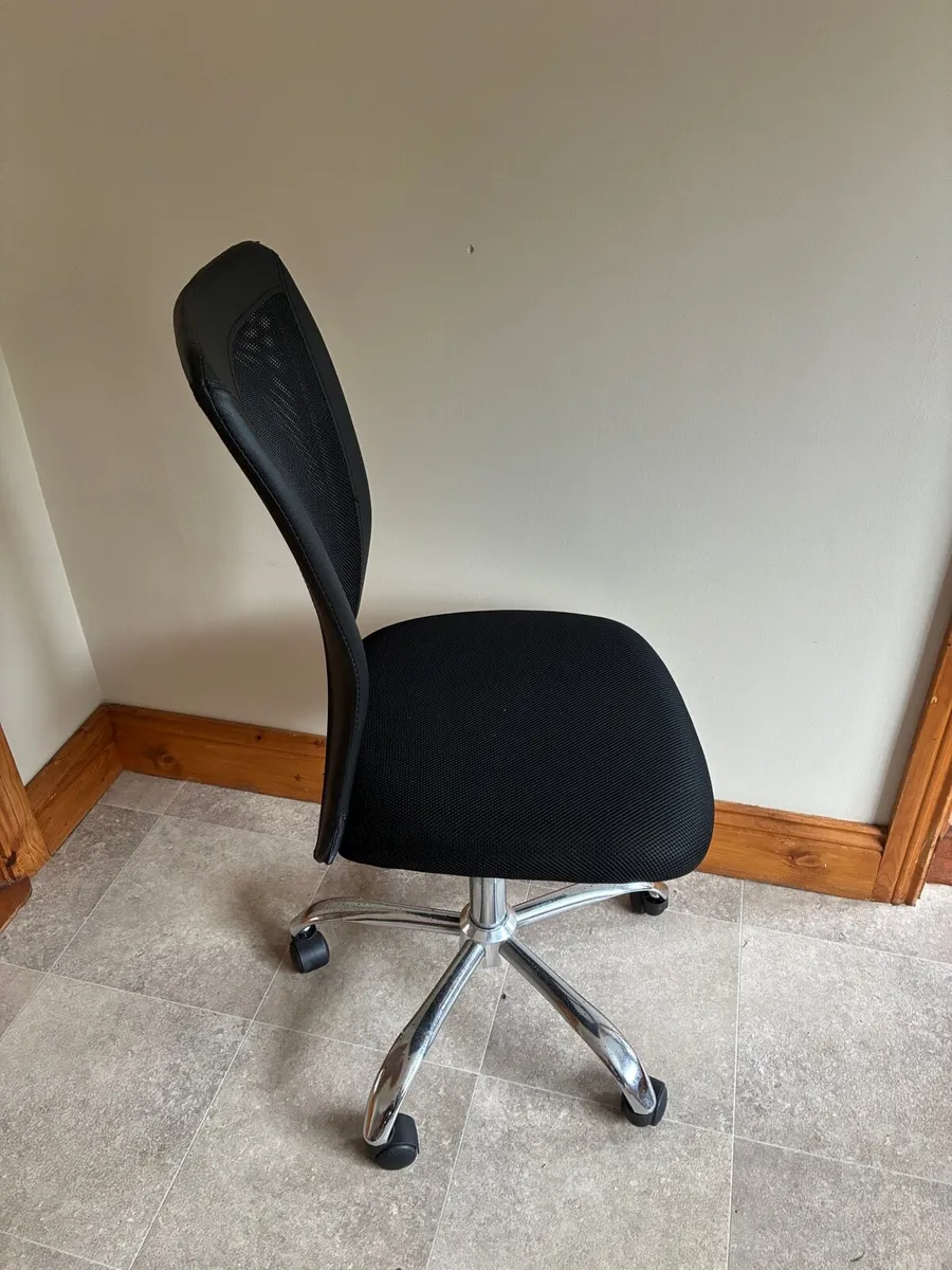 Office Chairs near new - Image 2