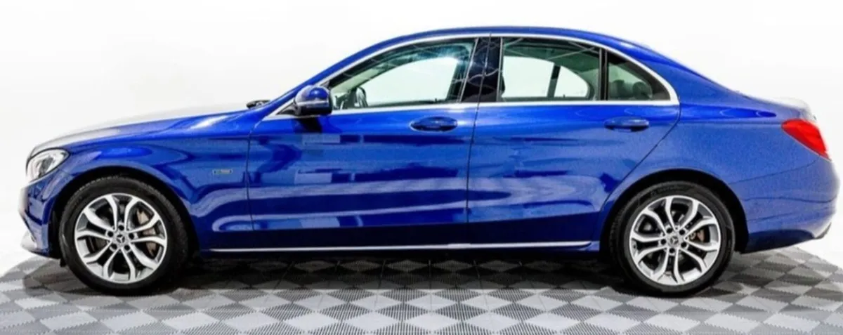 Mercedes C350 Hybrid Bargain. - Image 4