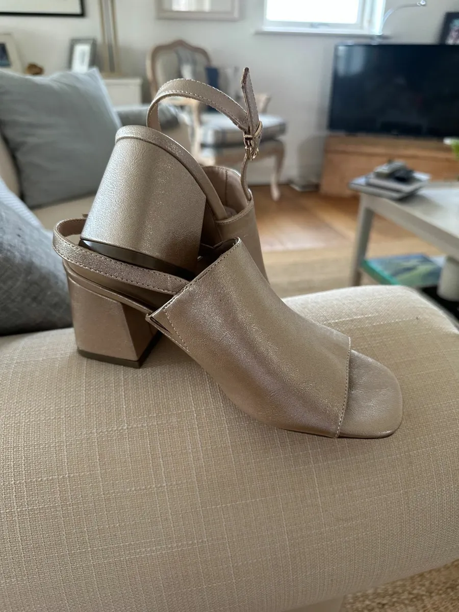 Metallic Sandles - Image 3