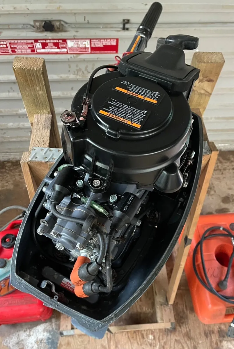 Yamaha 9.9 HP Two Stroke Long Shaft Outboard - Image 3