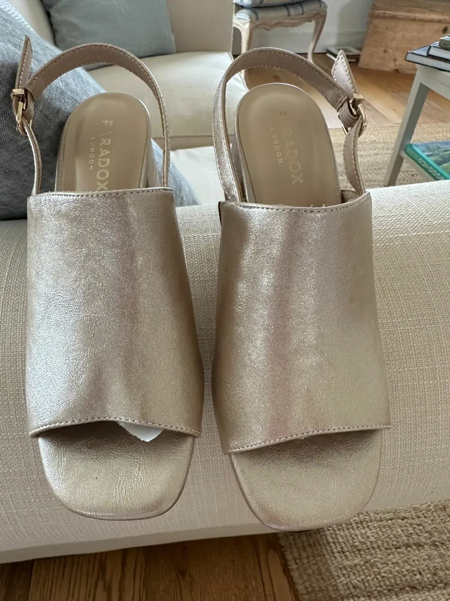 Metallic Sandles - Image 4