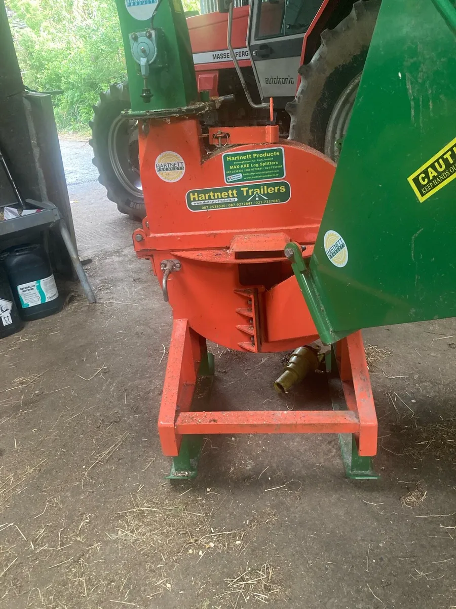Wood chipper - Image 1