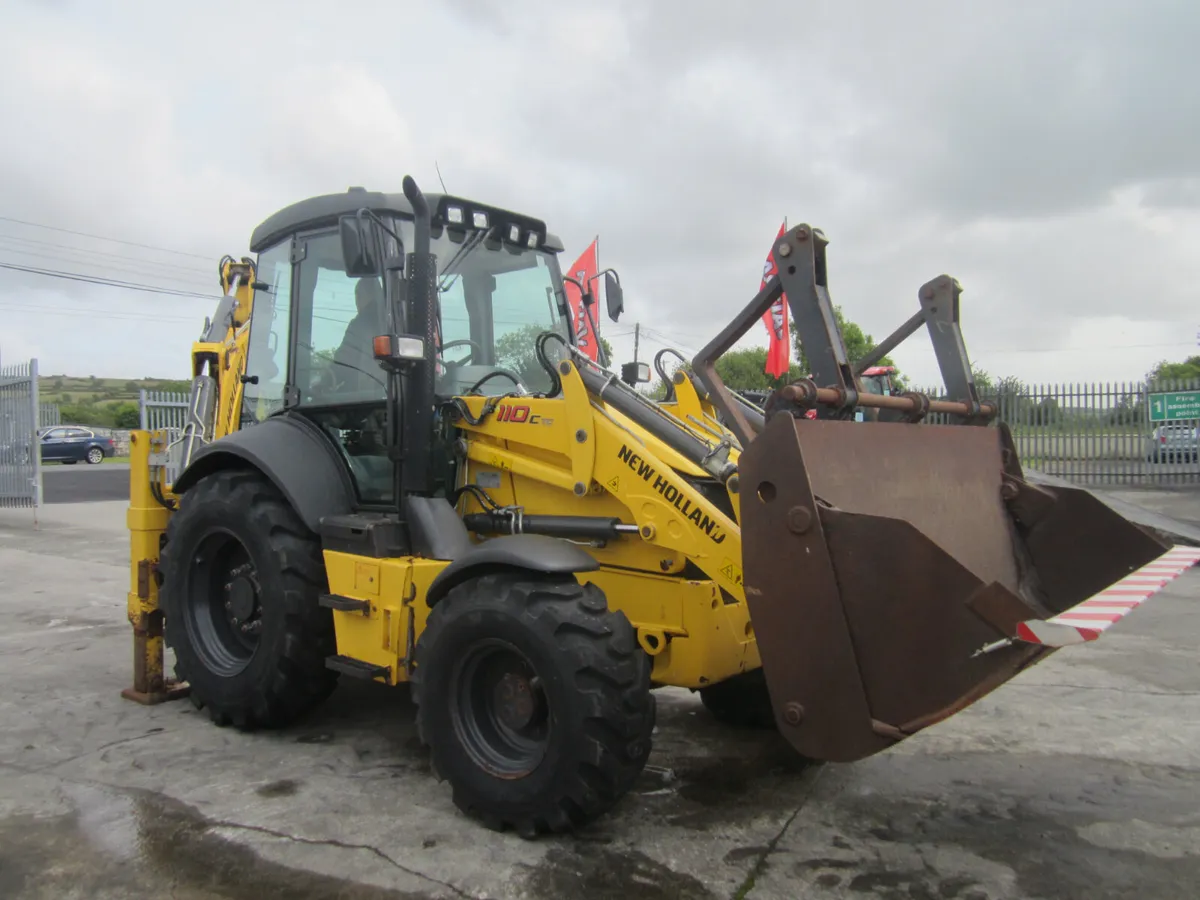 NEWHOLLAND B 110C TC ..2018...MINT - Image 2