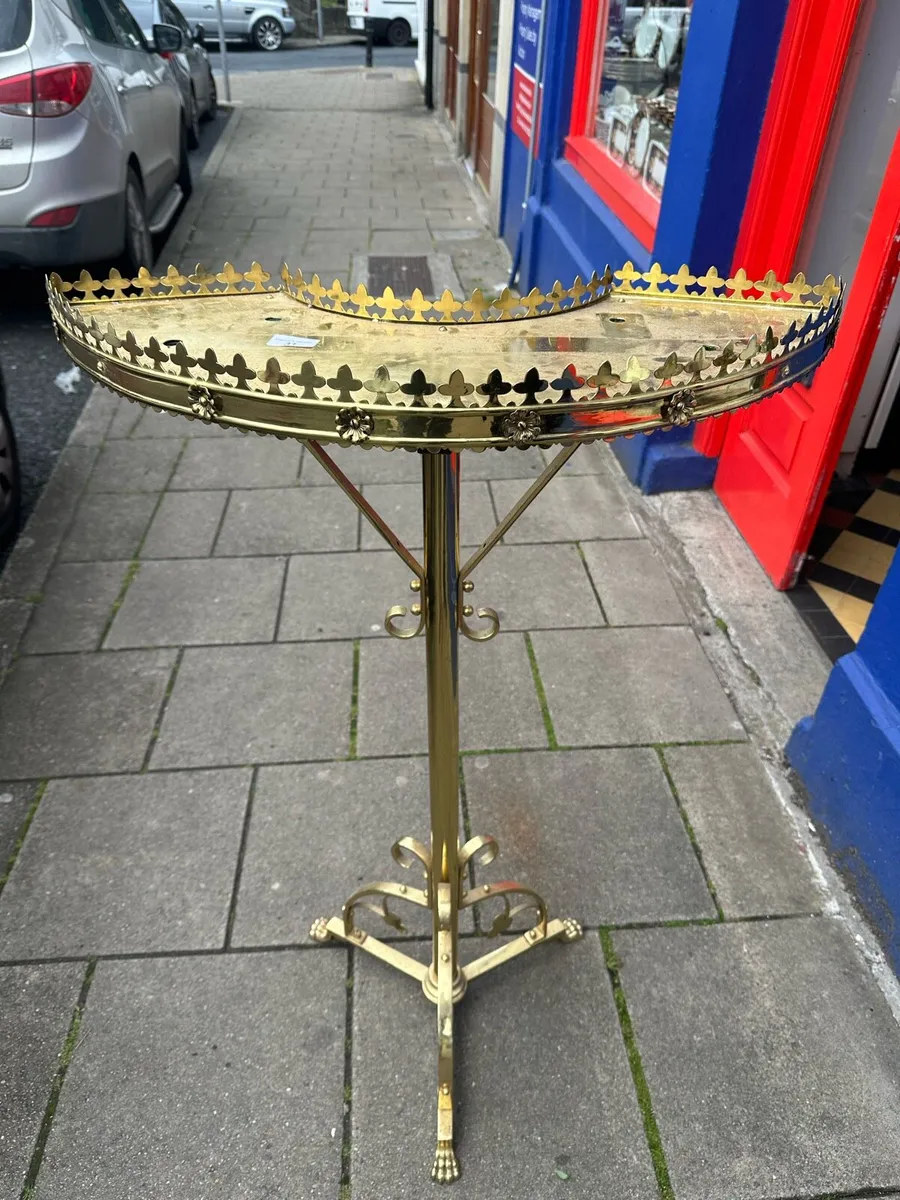 Antique auction, 4 June at 5.30pm - Image 2
