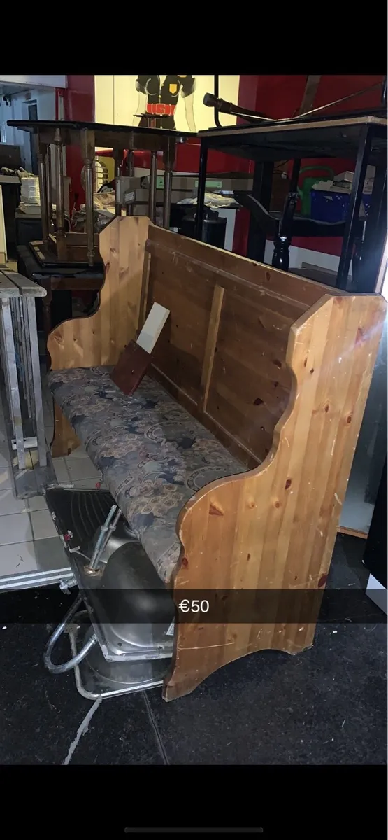 Bar Bench