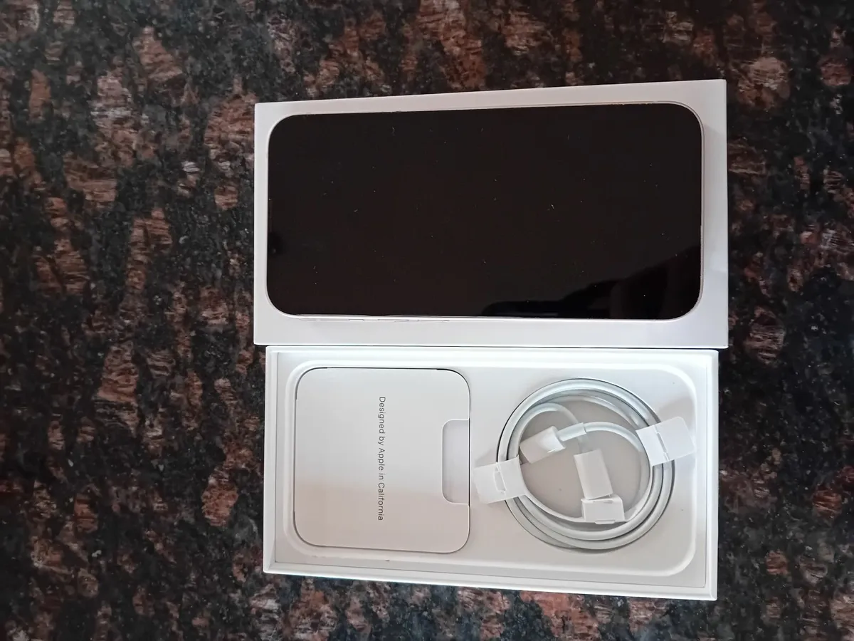 Iphone 13 - Image 2