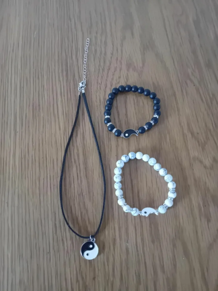 Jewellery - Image 3