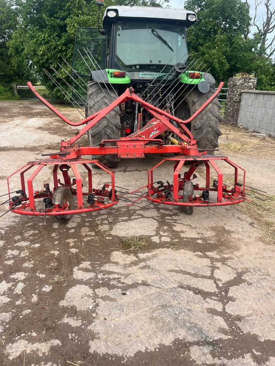 Lely Hay Bob - Image 1