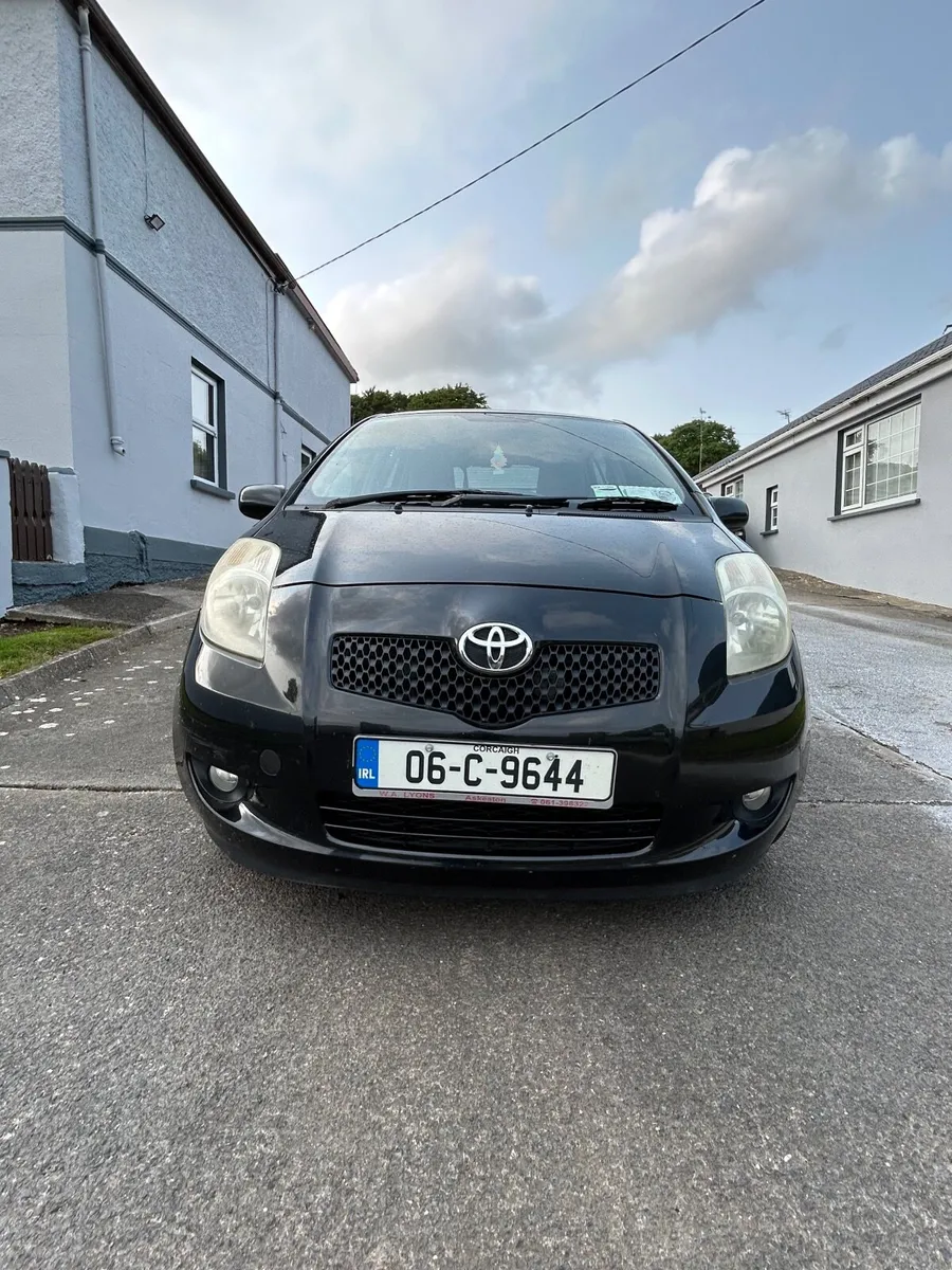 Toyota Yaris 2006 - Image 1