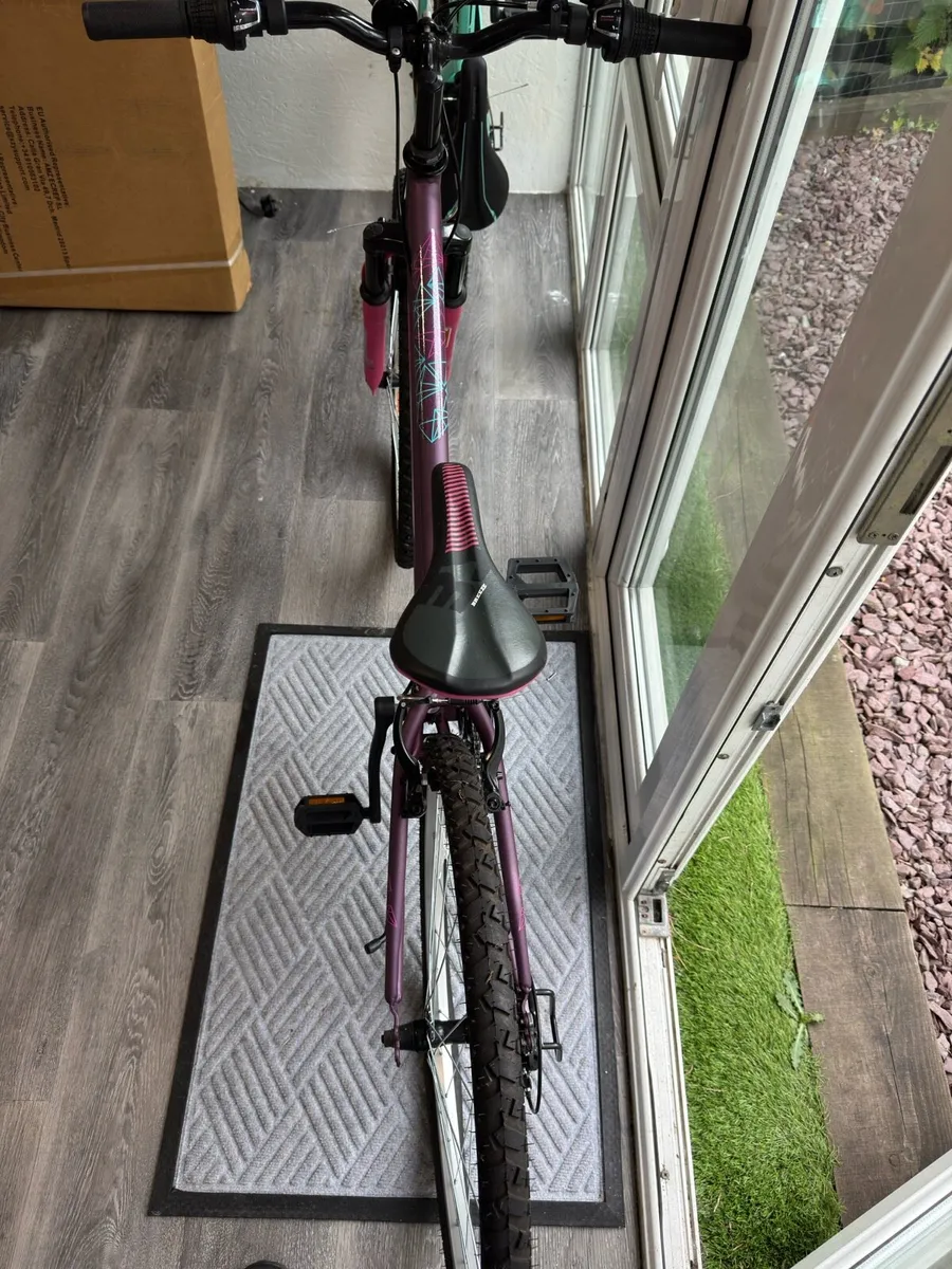 Girls bicycle - Image 2