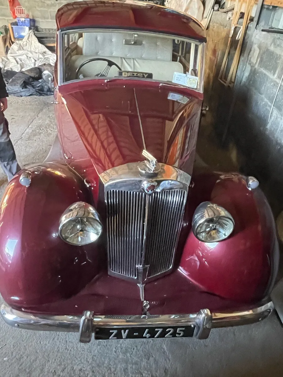 1957 Triumph renown - Image 4