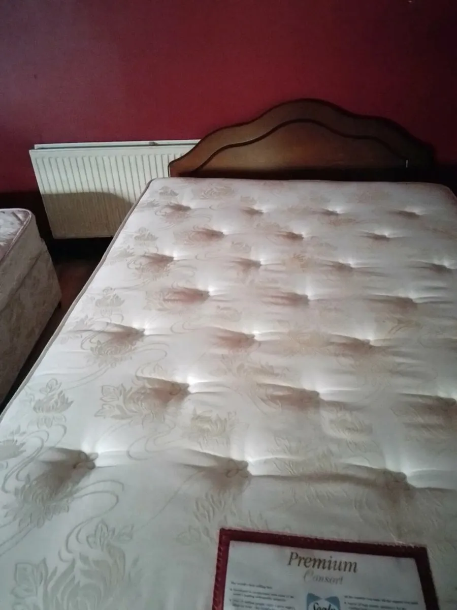 Beds and mattresses - Image 3
