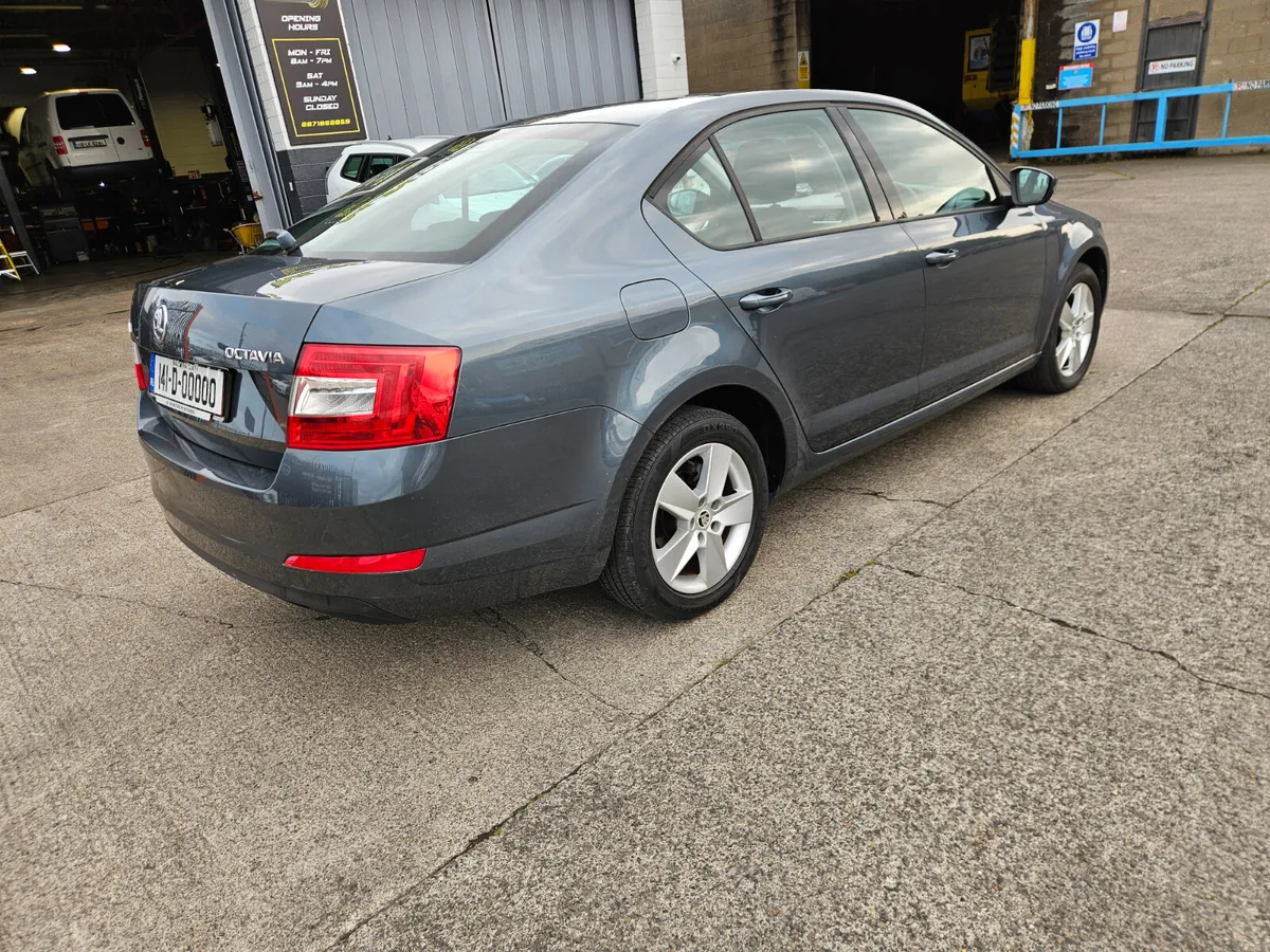 Skoda Octavia  1.6 TDI // Automatic - Image 2