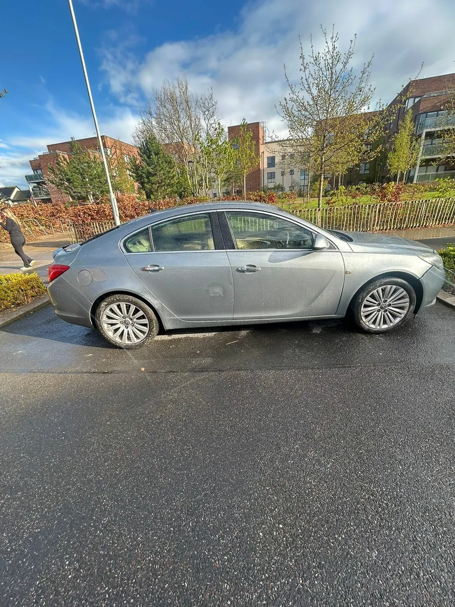 2012 Opel Insignia EcoFlex (SRI Elite Model) - Image 2