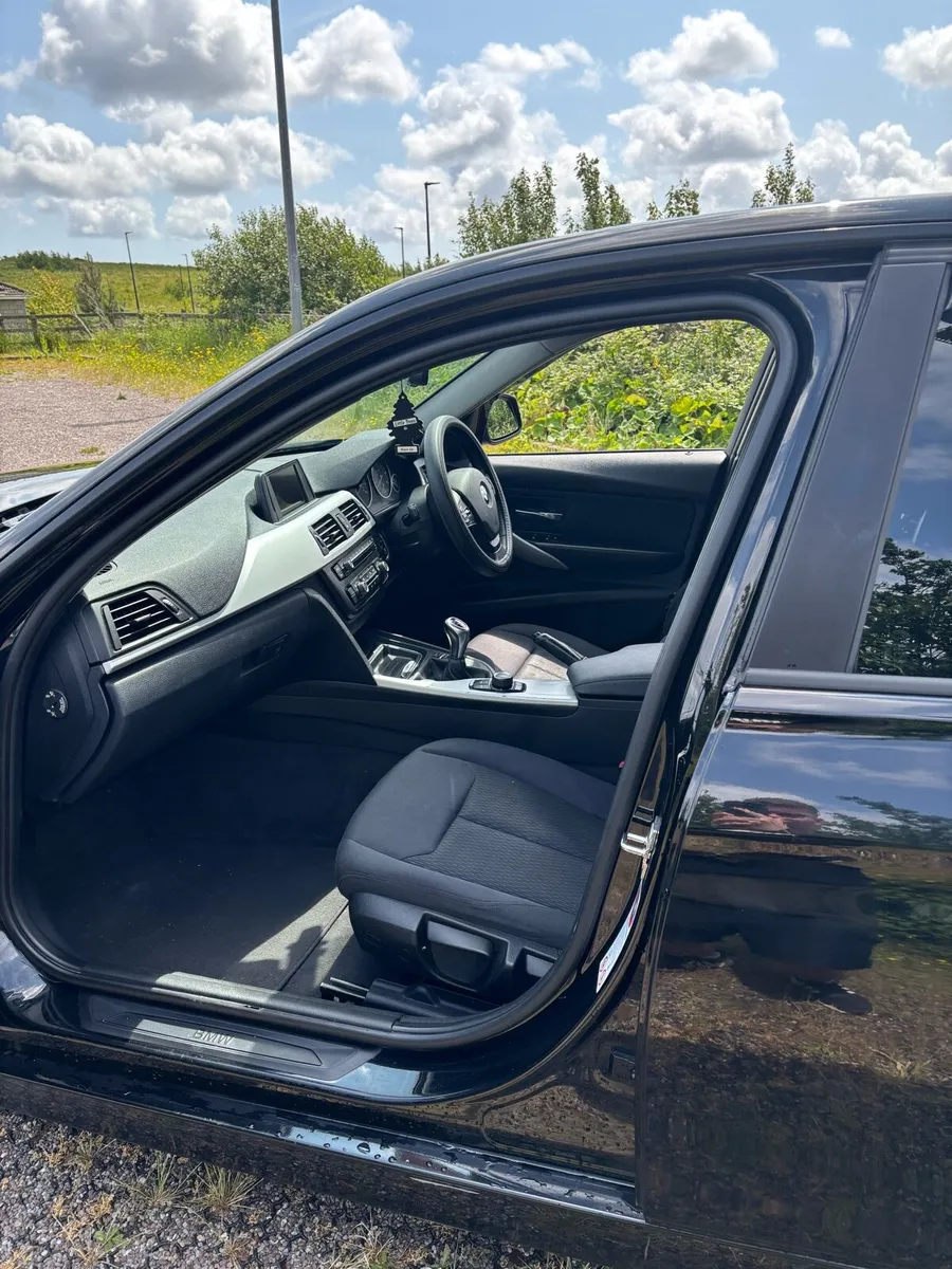 BMW 3 Series 316d - Image 4