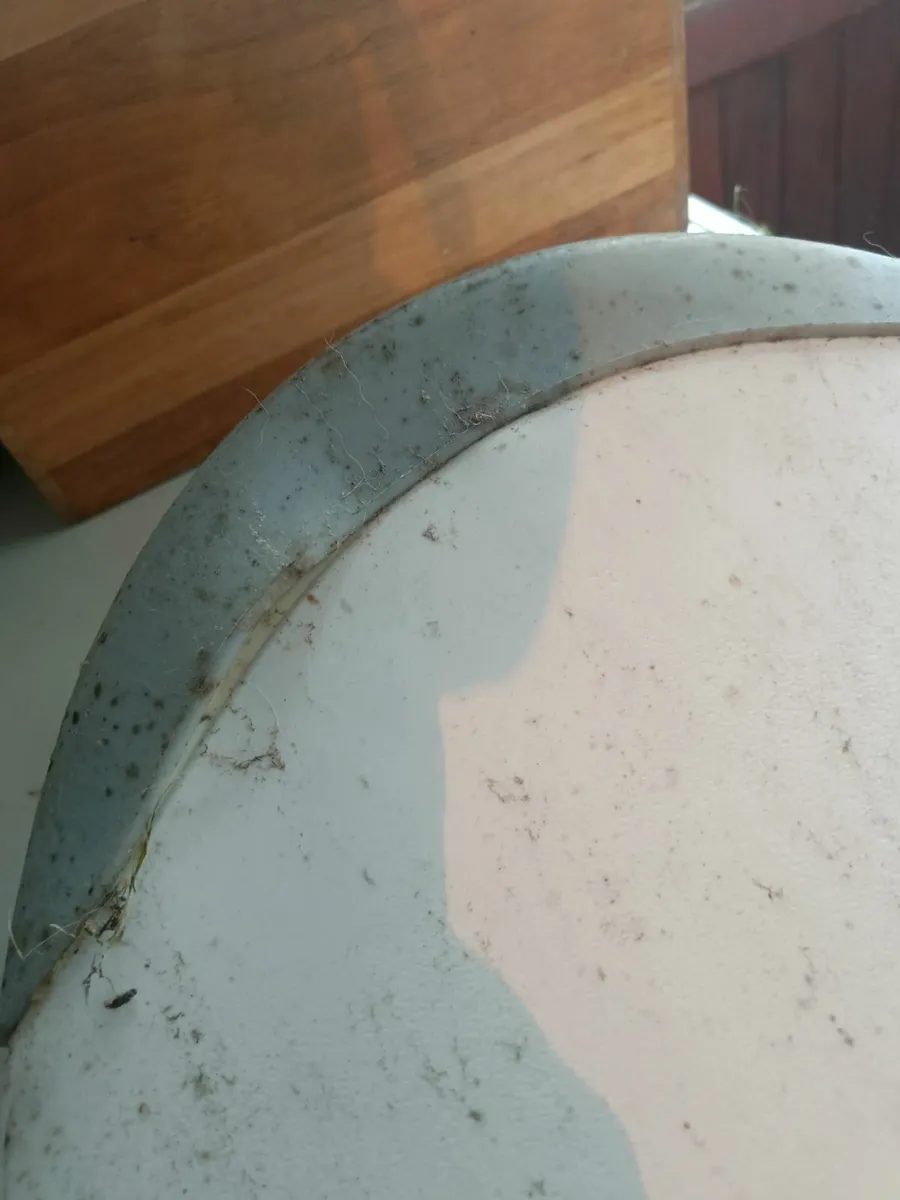 Tahe 7'9" Natural Surfboard, small front damage - Image 2
