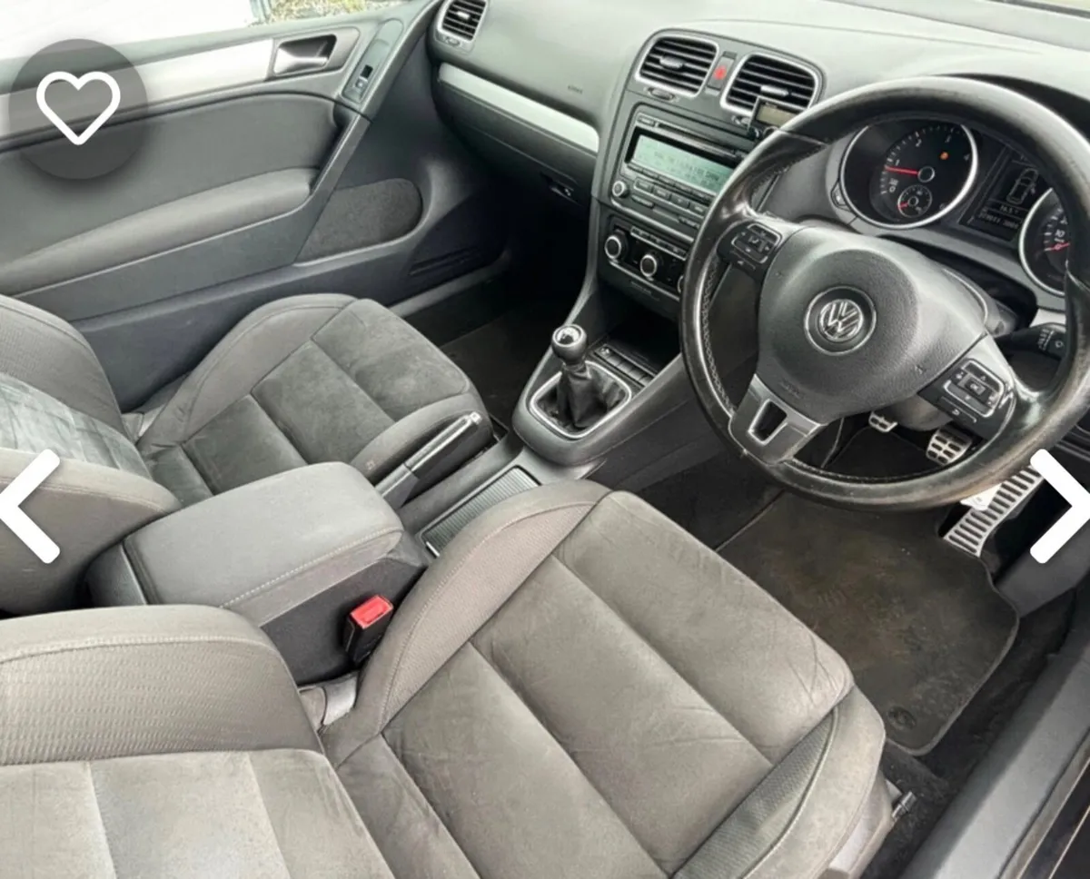 Volkswagen Golf 2011 - Image 4