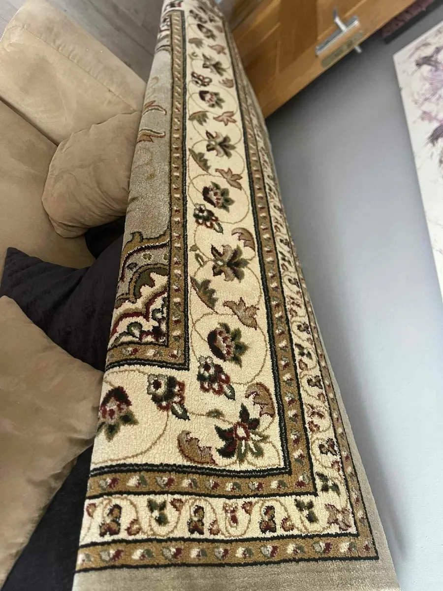 large rug - Image 1