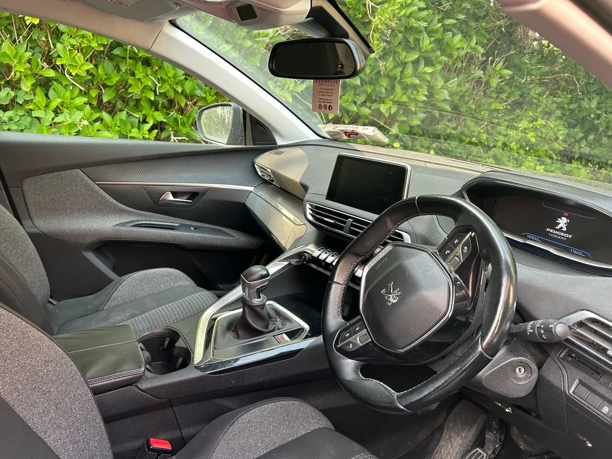 Peugeot 5008 - Image 2