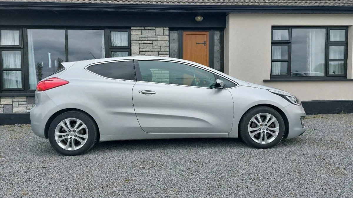 Hi Spec Kia Ceed Pro Ceed 128bhp 180 euro tax - Image 1