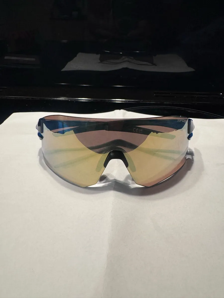 Tifosi sunglasses - Image 2