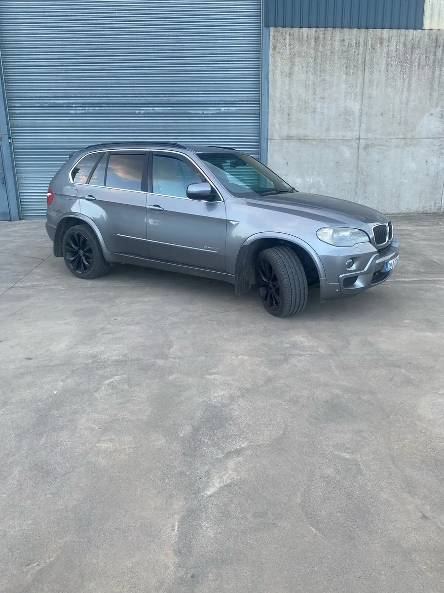 BMW x5 - Image 1