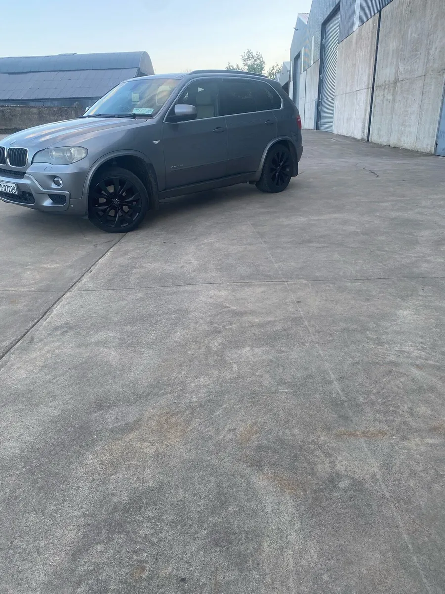 BMW x5 - Image 2