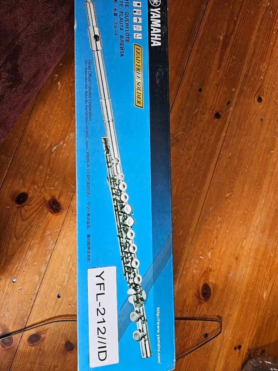 Yamaha Flute YFL-212 ID - Image 2