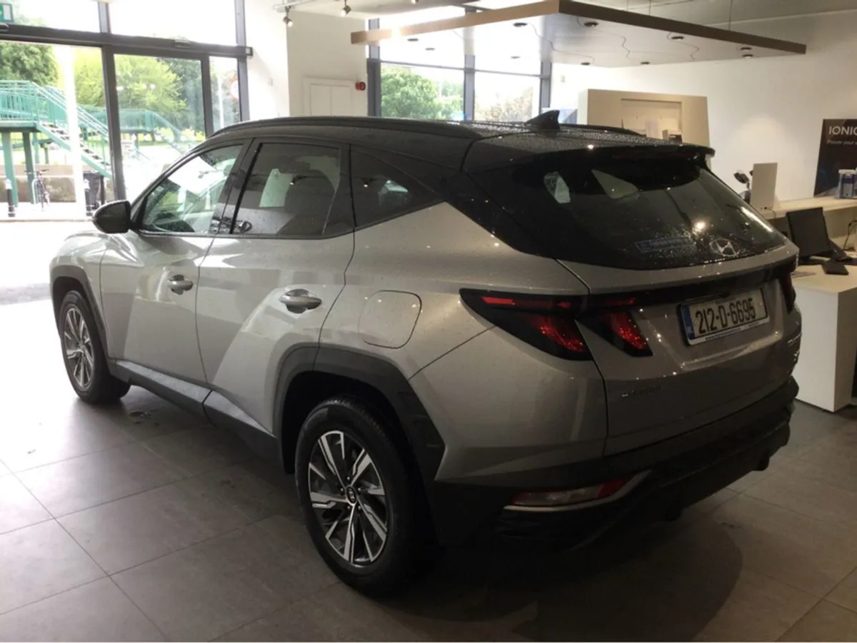 Hyundai Tucson Executive Hybrid TWO Tone - 1 Owne - Image 3