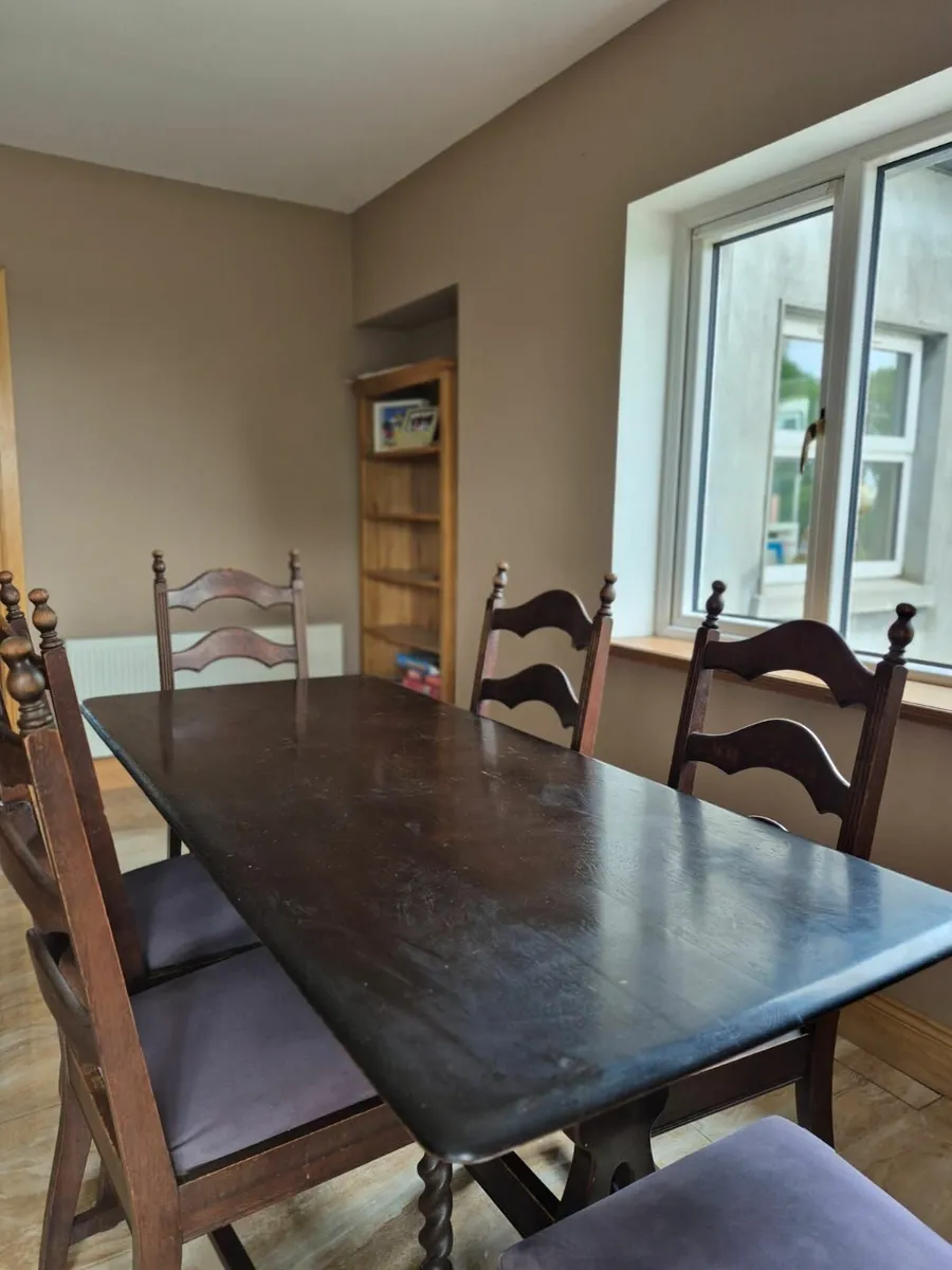 Dining room table and chairs - Image 2