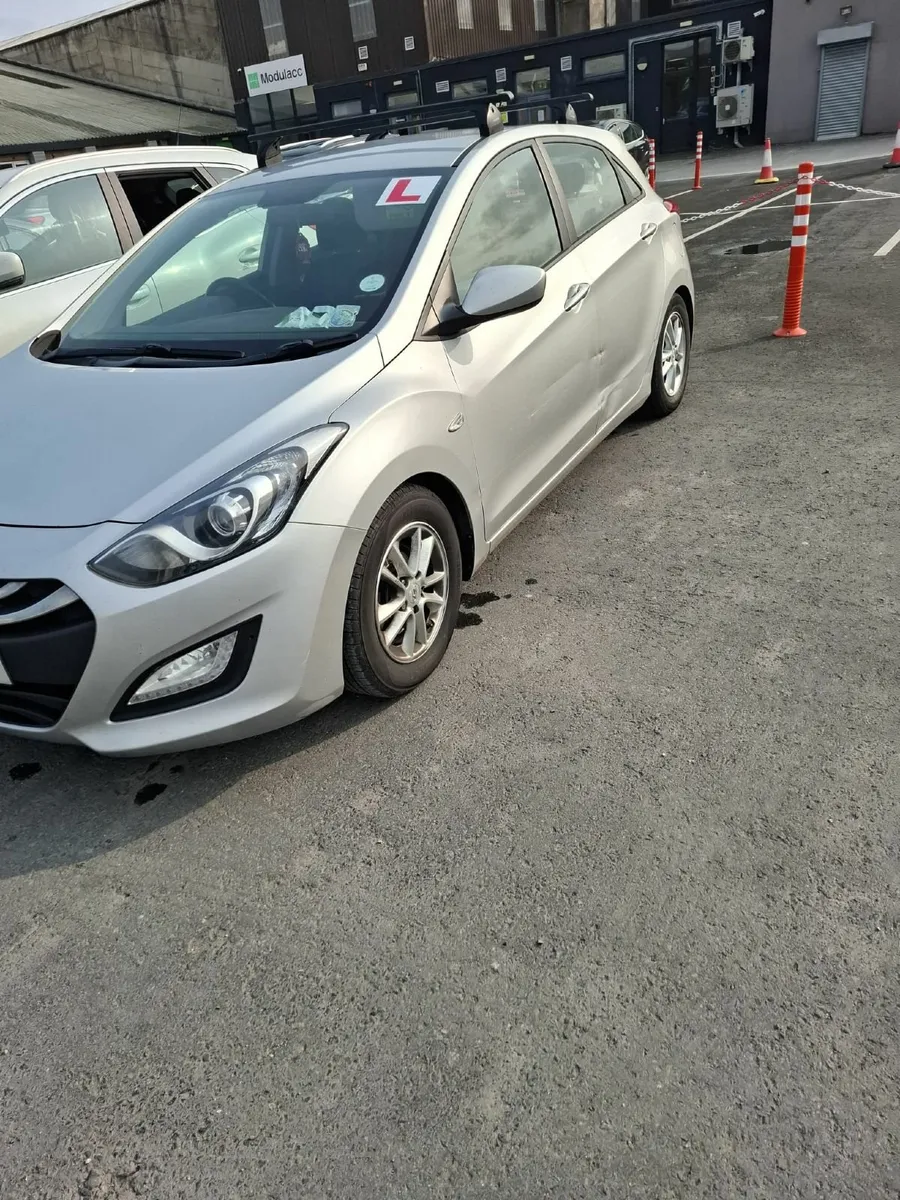 Hyundai i30 2015 - Image 4
