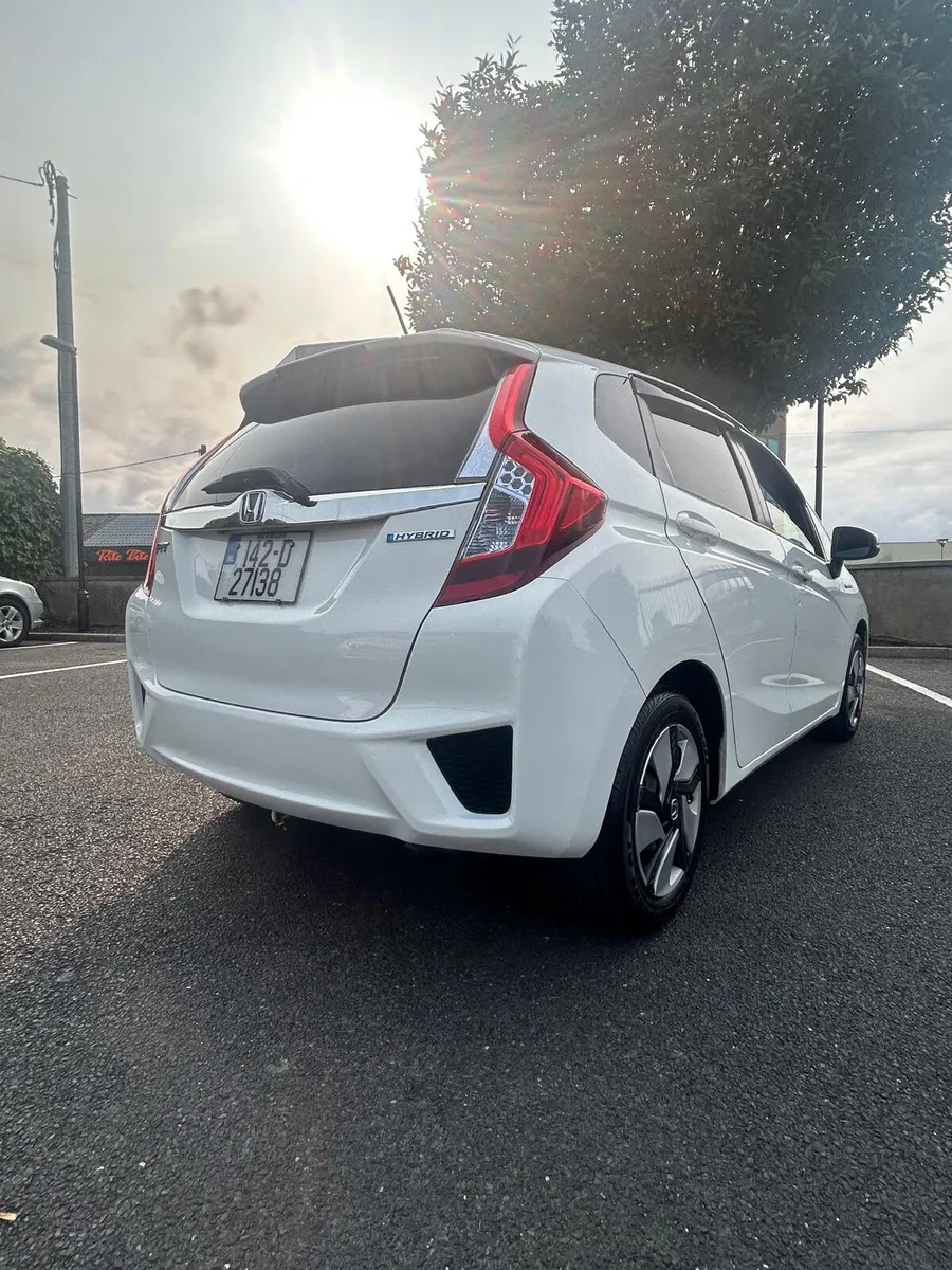 Honda Fit 2014 - Image 2